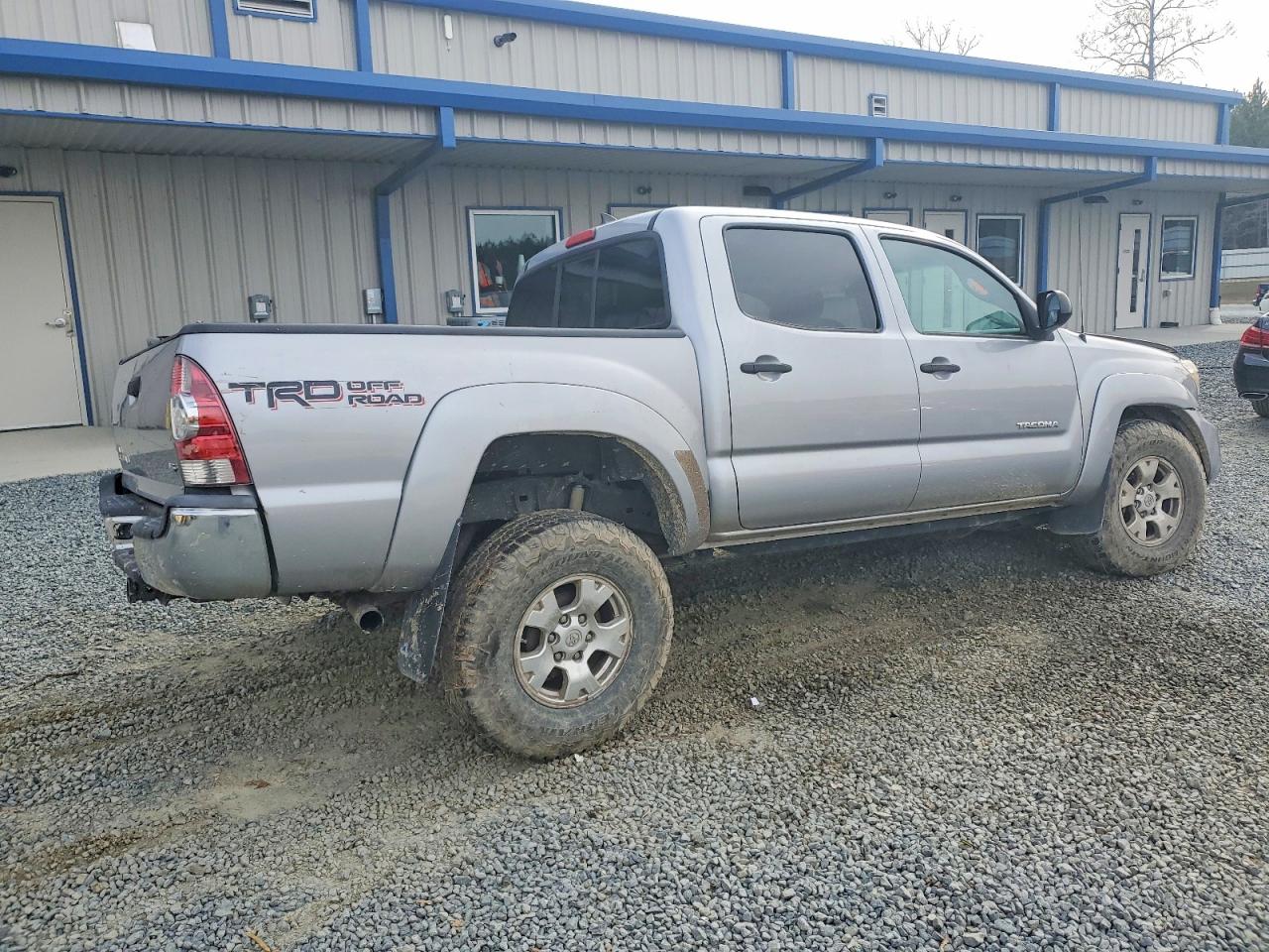 Toyota Tacoma V6