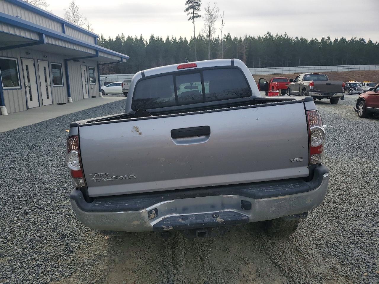 Toyota Tacoma V6