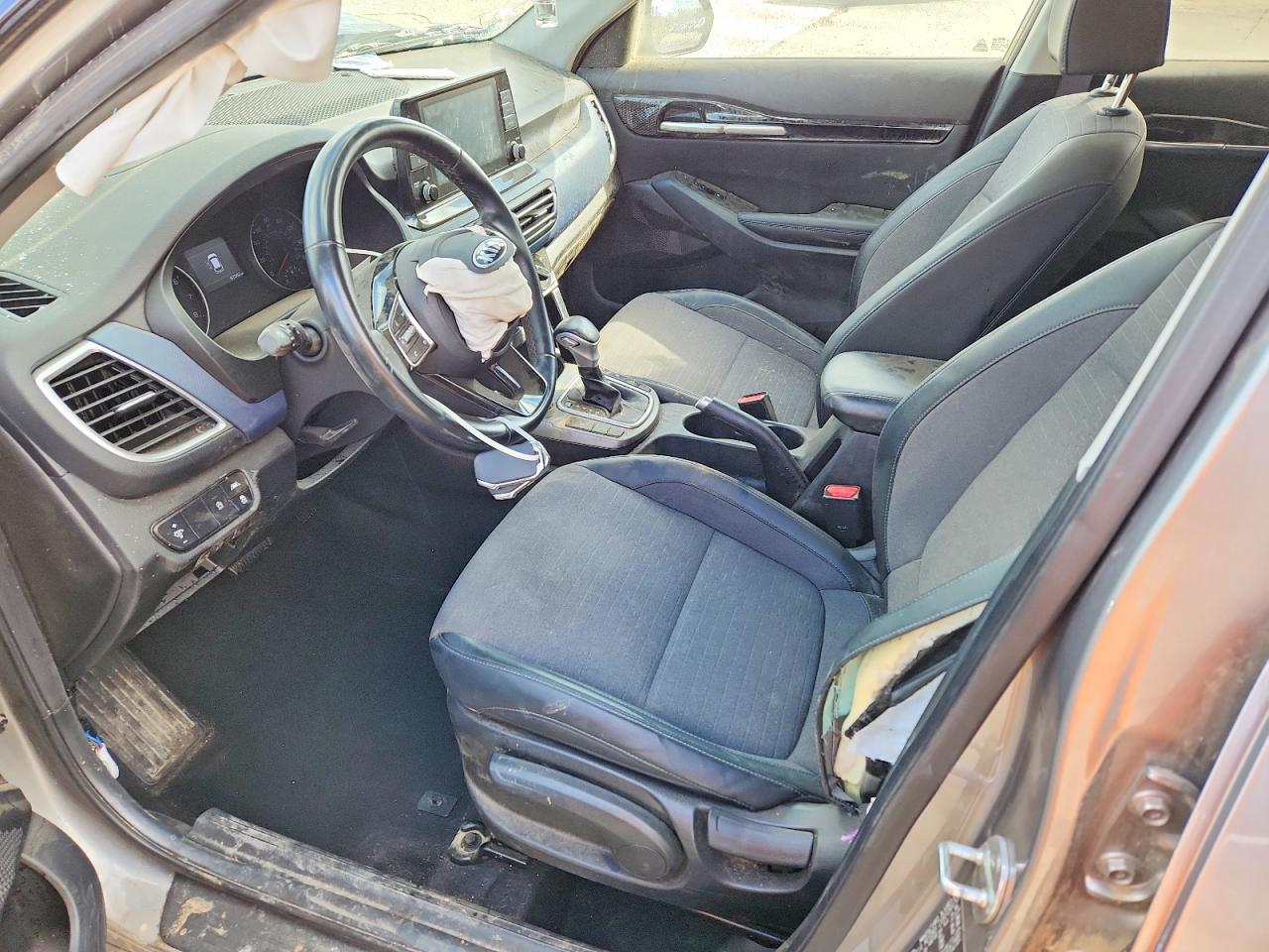 Kia Seltos S