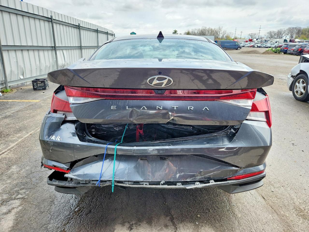 Hyundai ELANTRA Sel