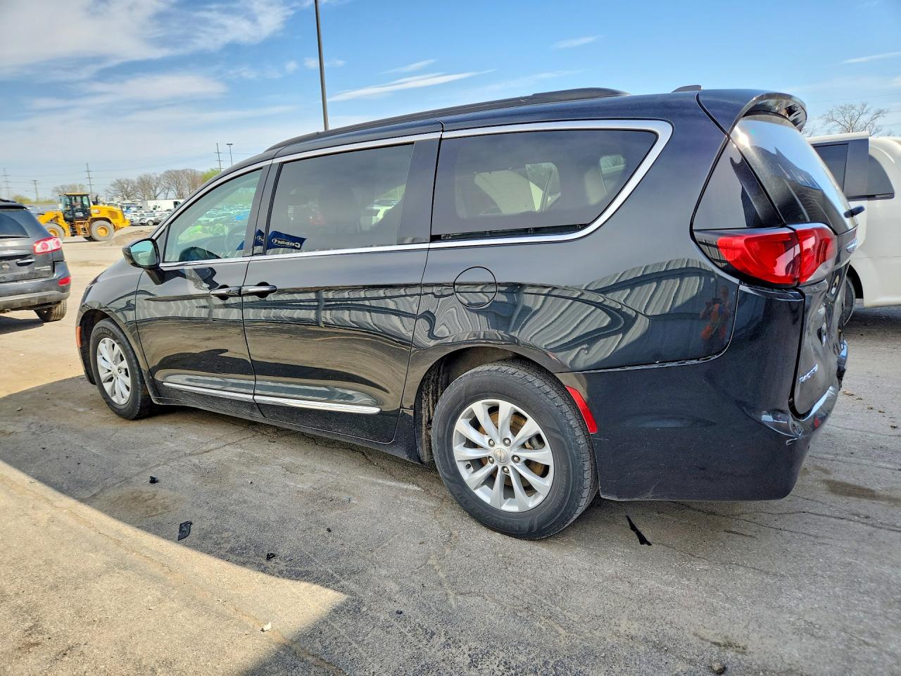 Chrysler Pacifica Touring L