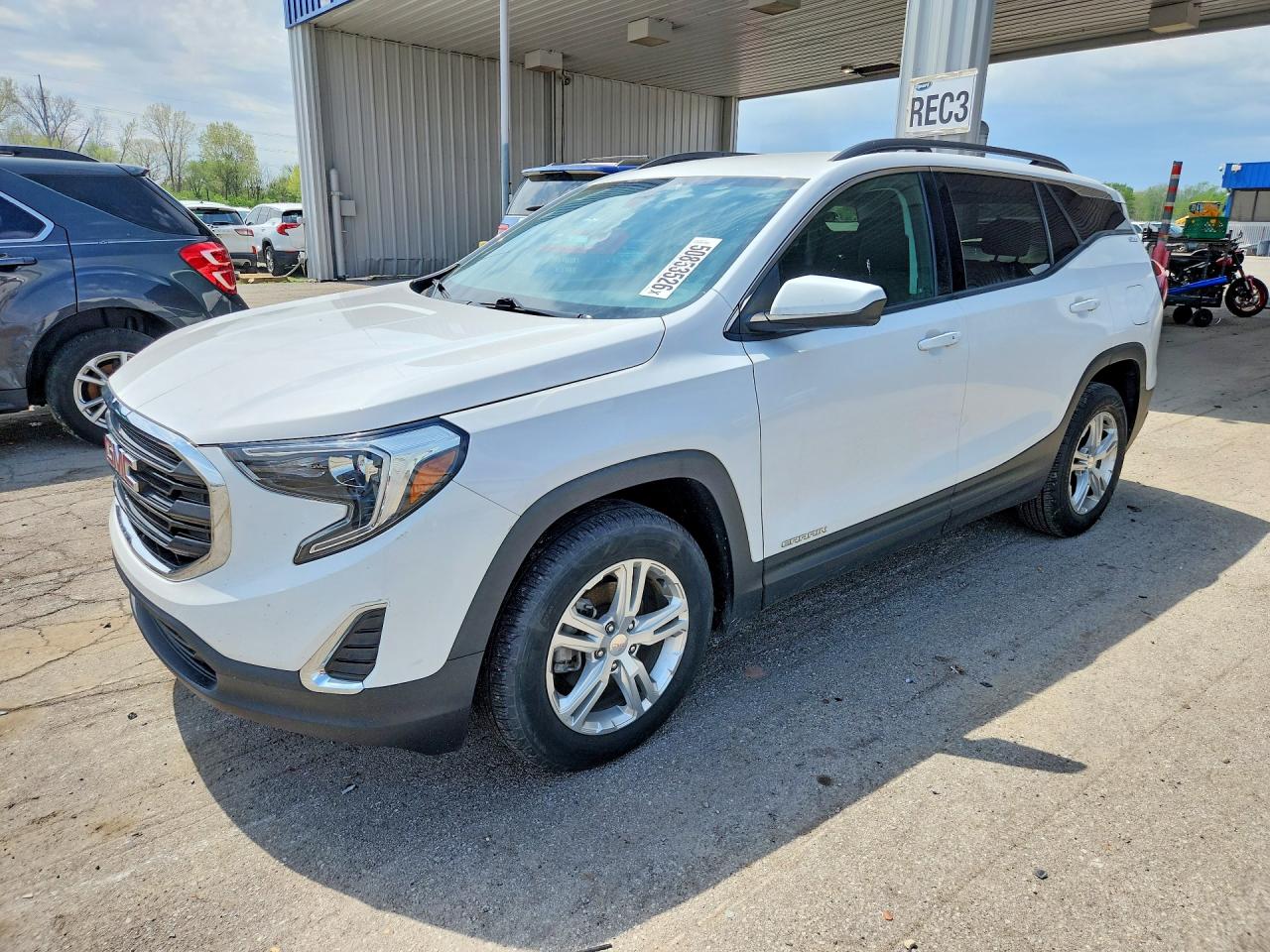 Salvage GMC Terrain Image