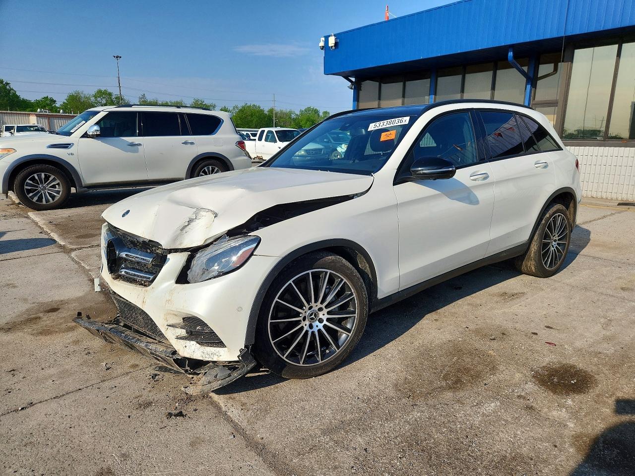 Salvage Mercedes-Benz GLC Image