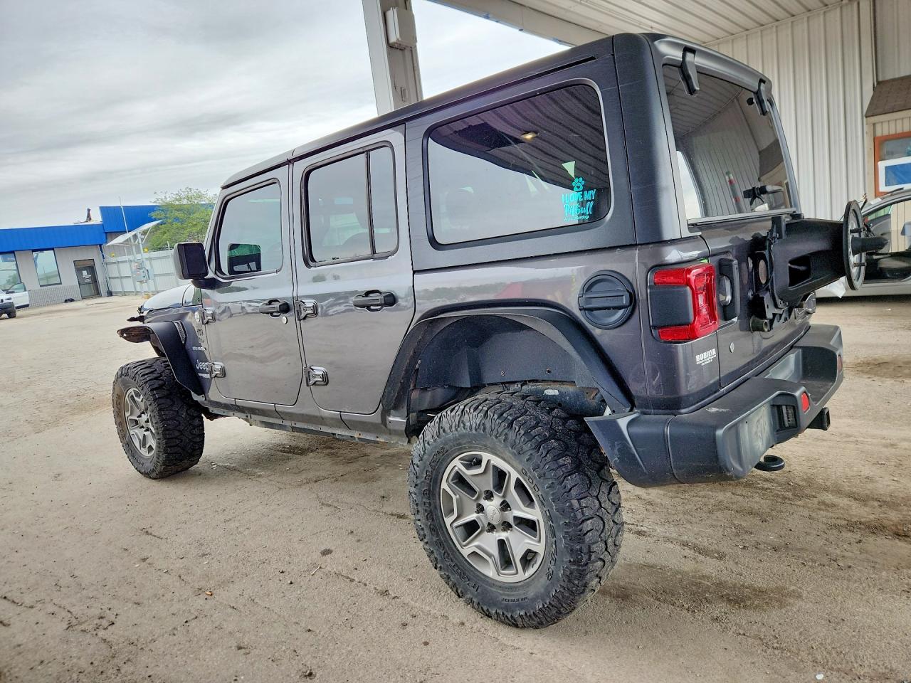 Jeep Wrangler Sahara