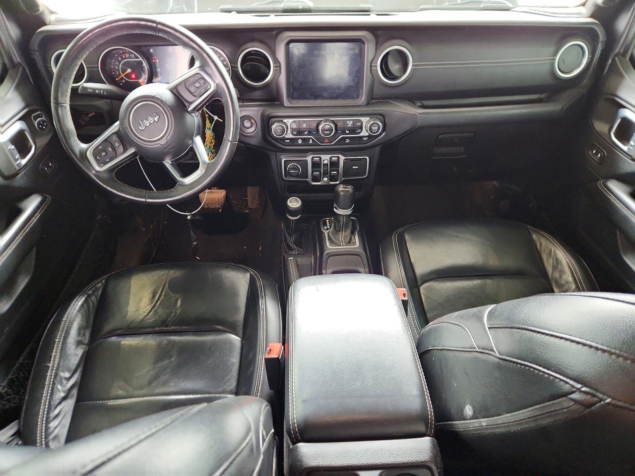 Jeep Wrangler Sahara