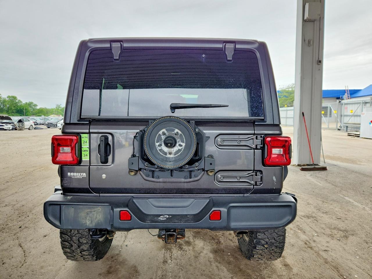 Jeep Wrangler Sahara