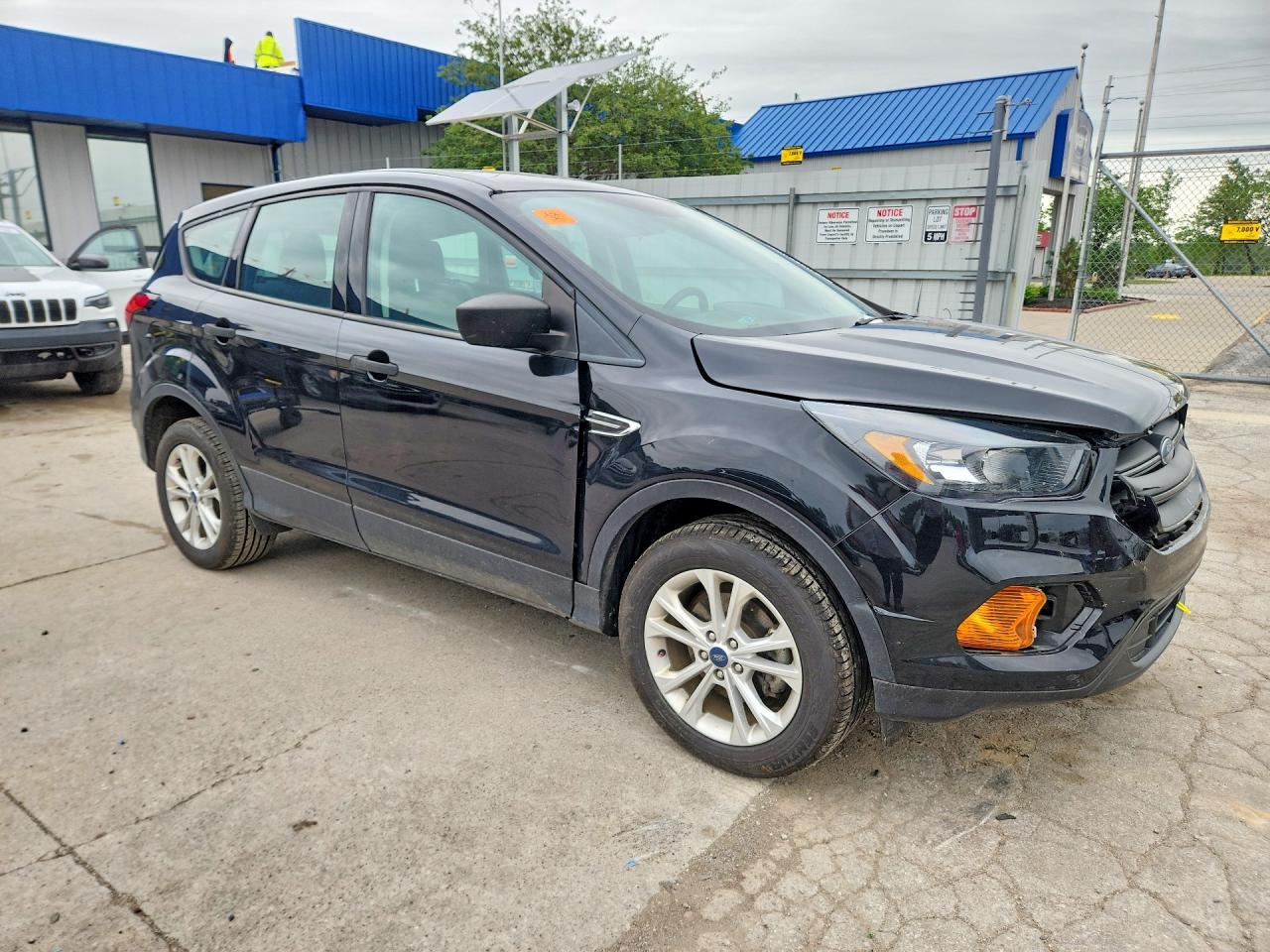 Ford Escape S