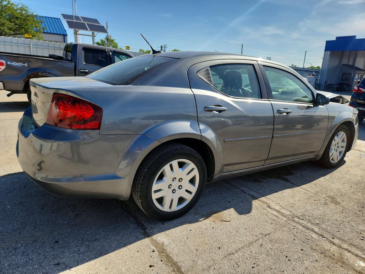 Dodge Avenger Se