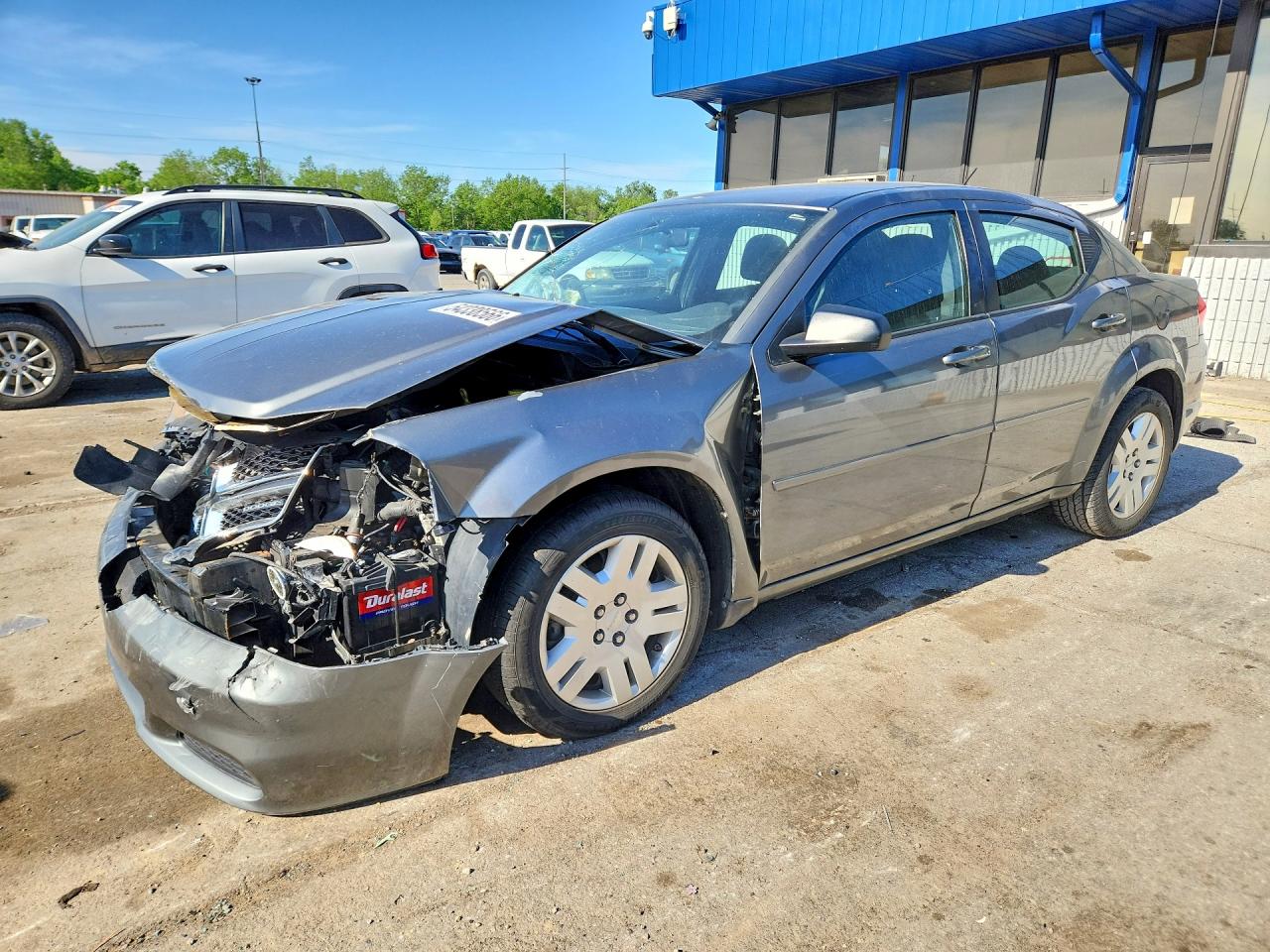 Salvage Dodge Avenger Image