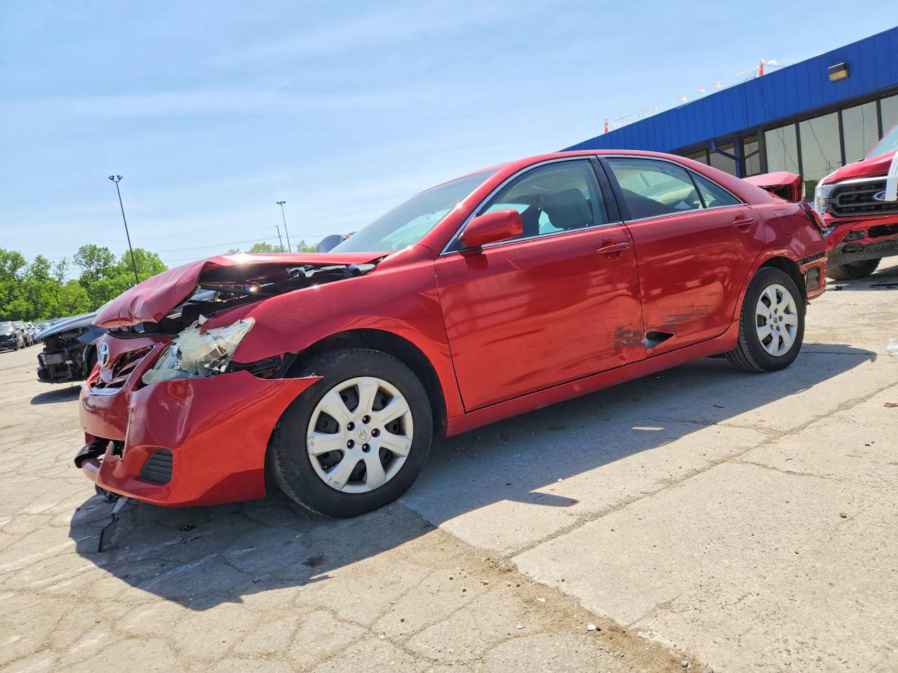 Salvage Toyota Camry Image