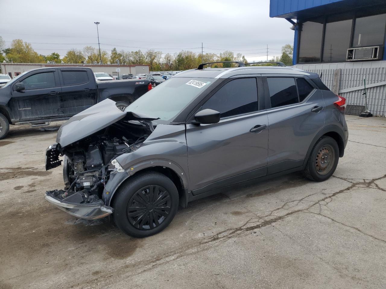 Salvage Nissan Kicks Image