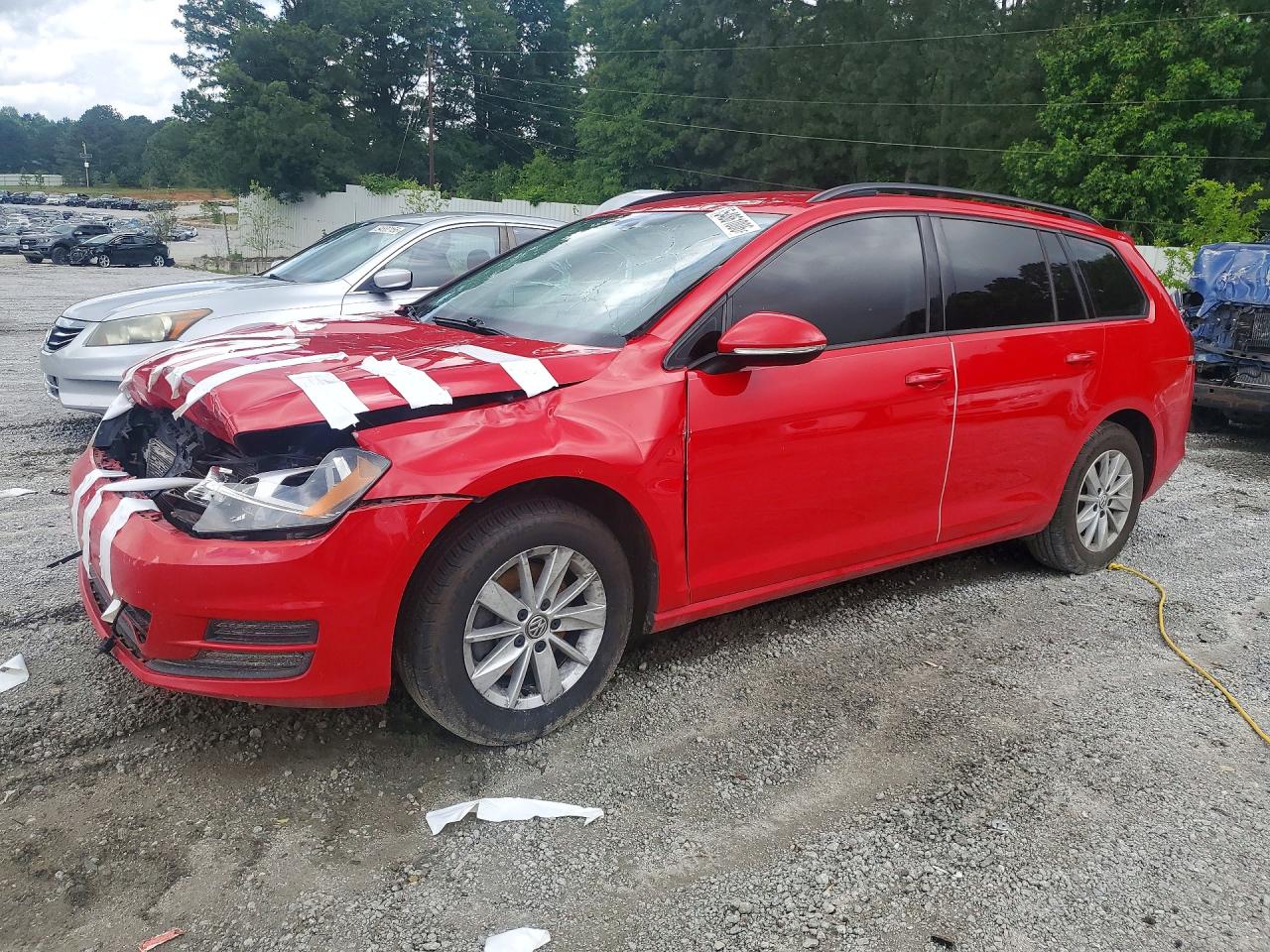 Salvage Volkswagen Golf Image