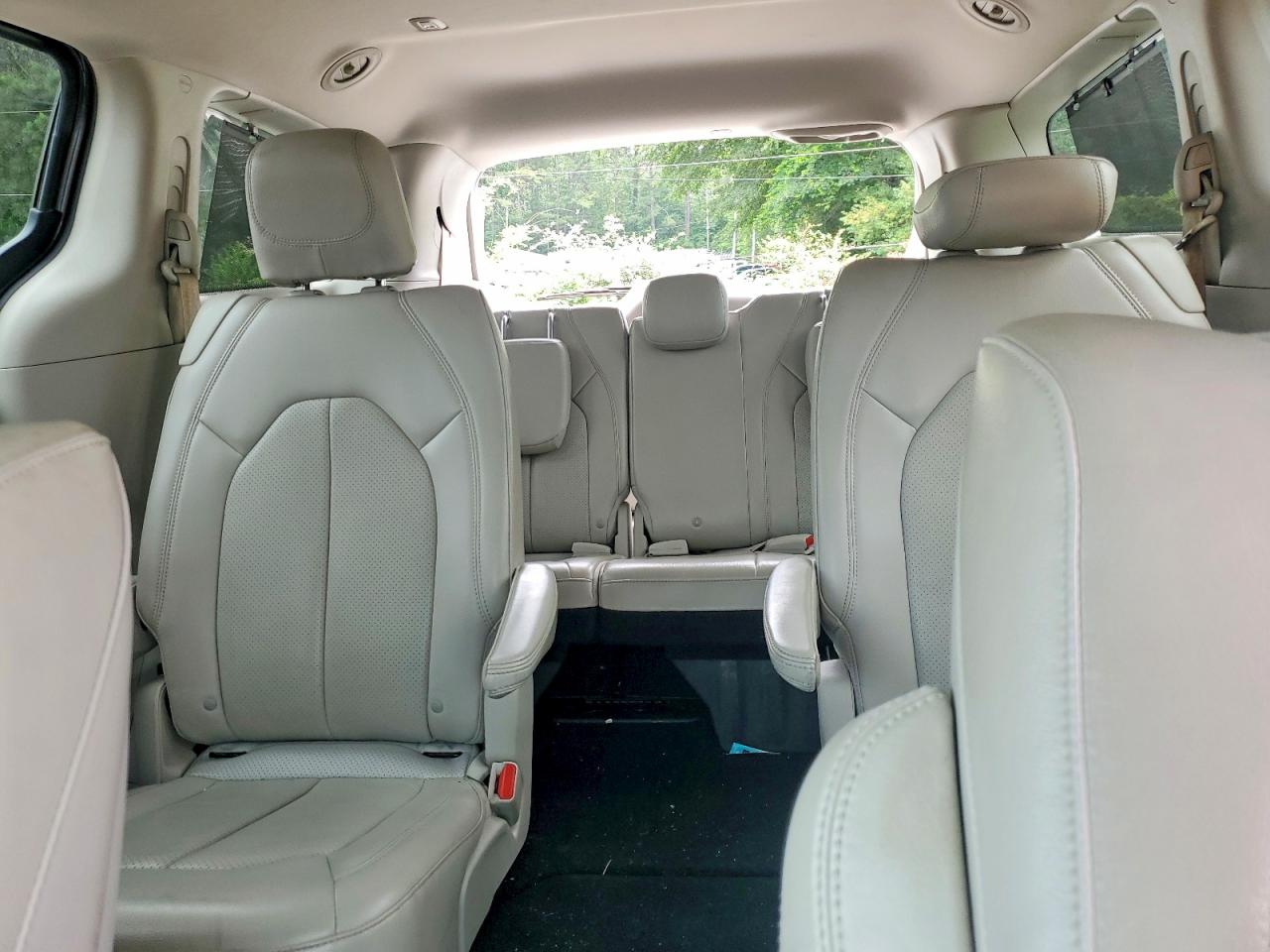 Chrysler Pacifica Touring L Plus