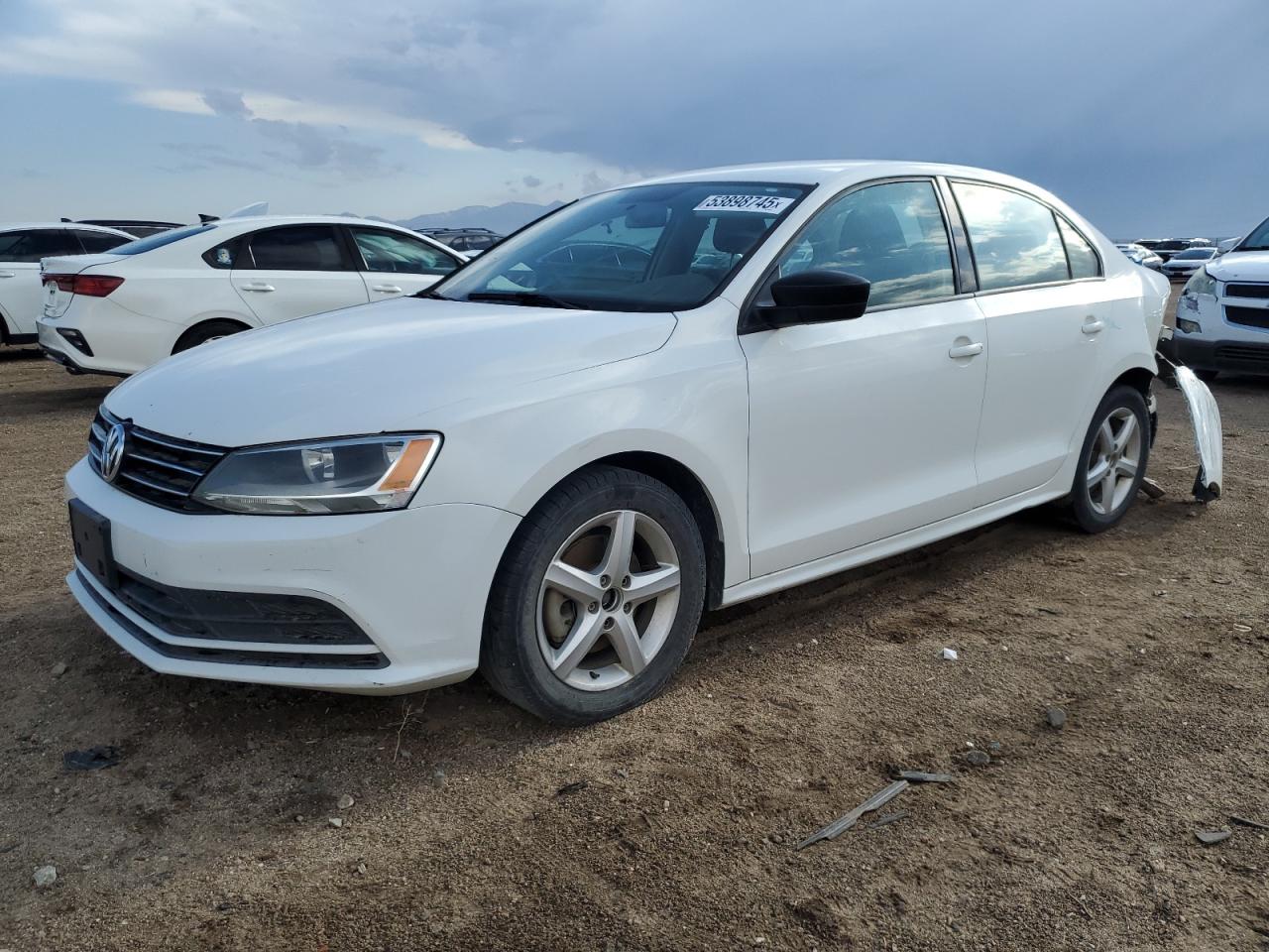 Salvage Volkswagen Jetta Image
