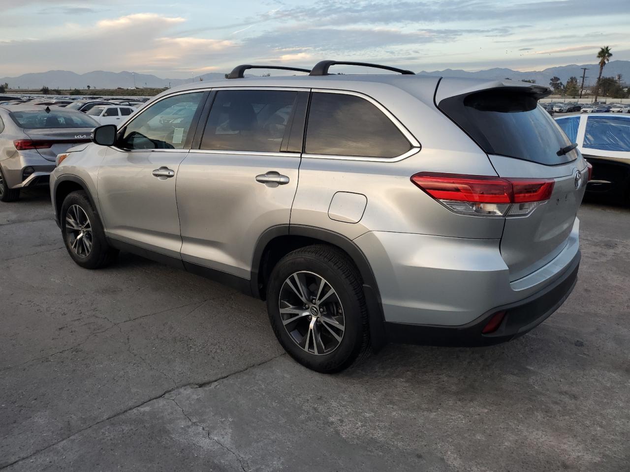 Toyota Highlander Le