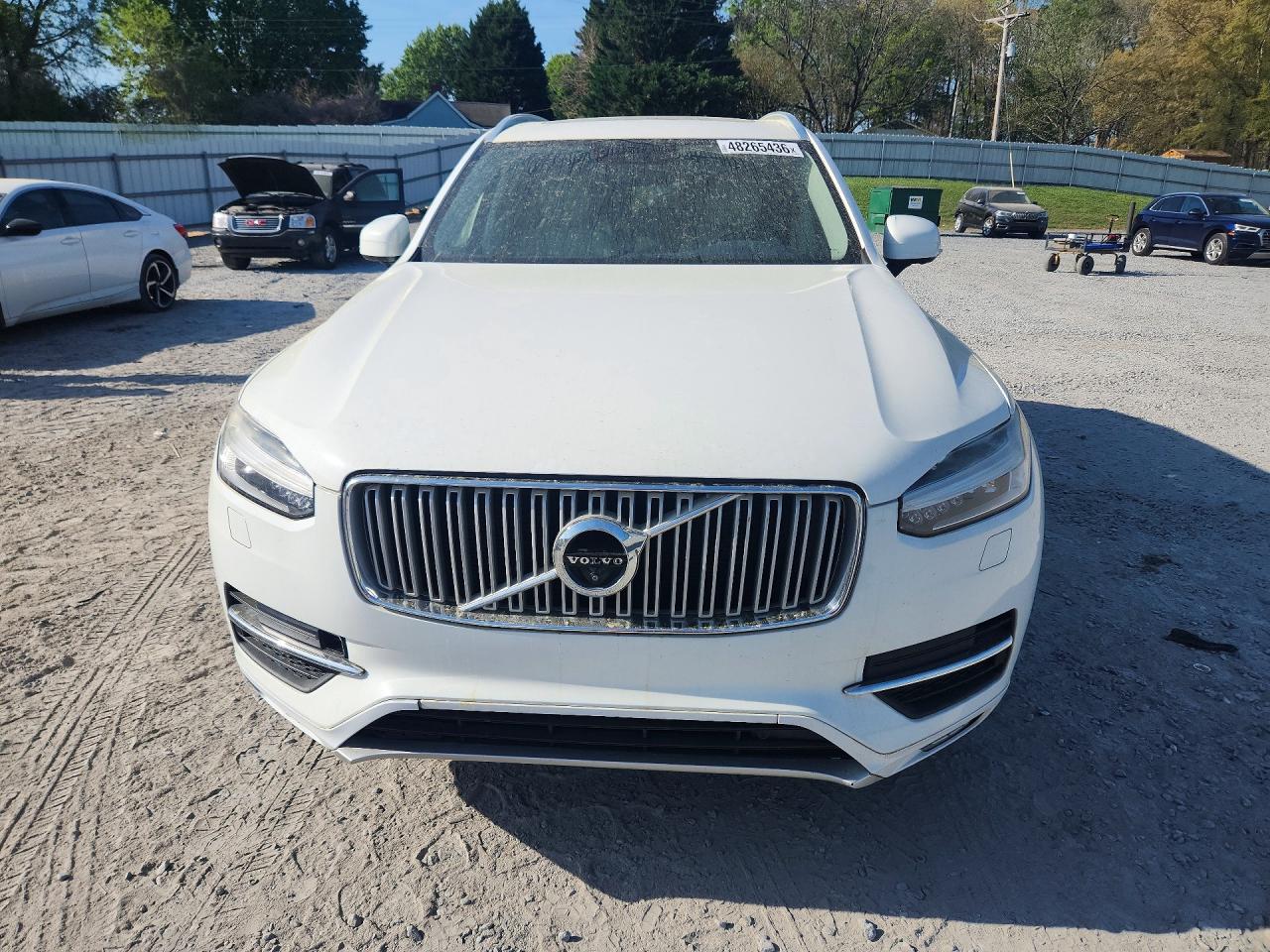 Volvo XC90 T6