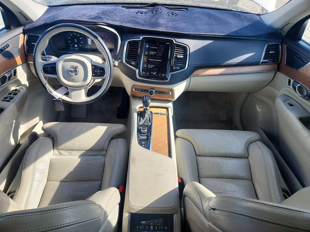 Volvo XC90 T6