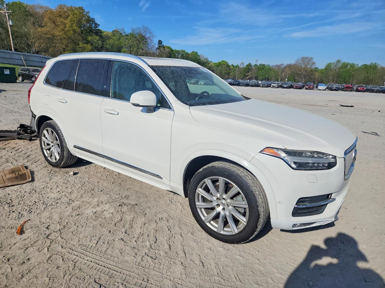 Volvo XC90 T6