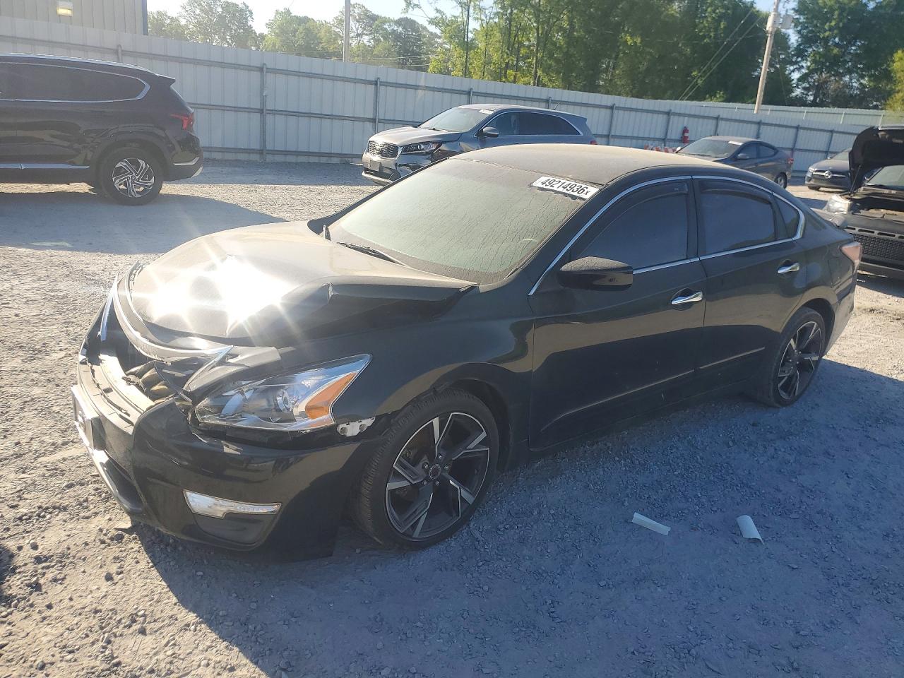 Salvage Nissan Altima Image