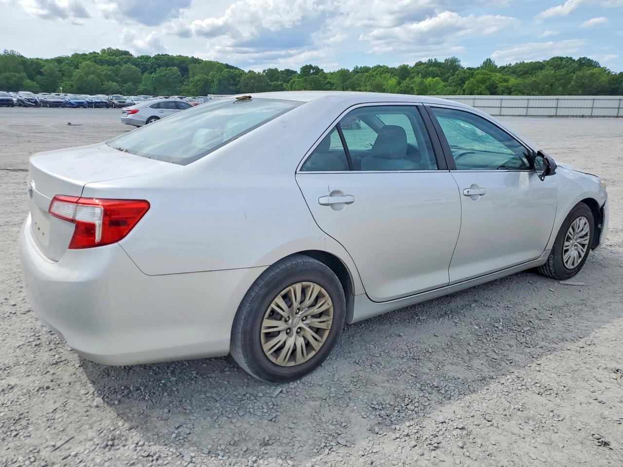 Toyota Camry L