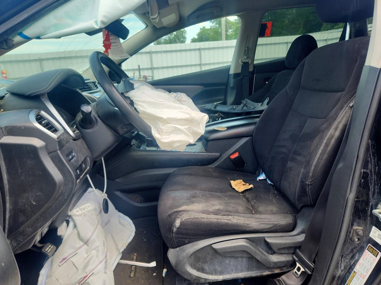 Nissan Murano S