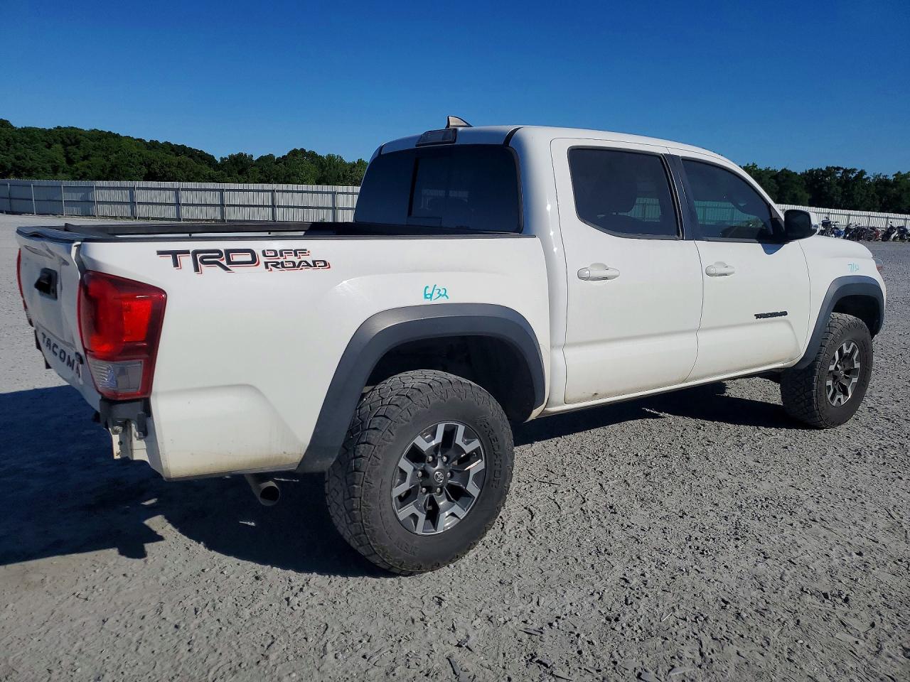 Toyota Tacoma Trd Off-road