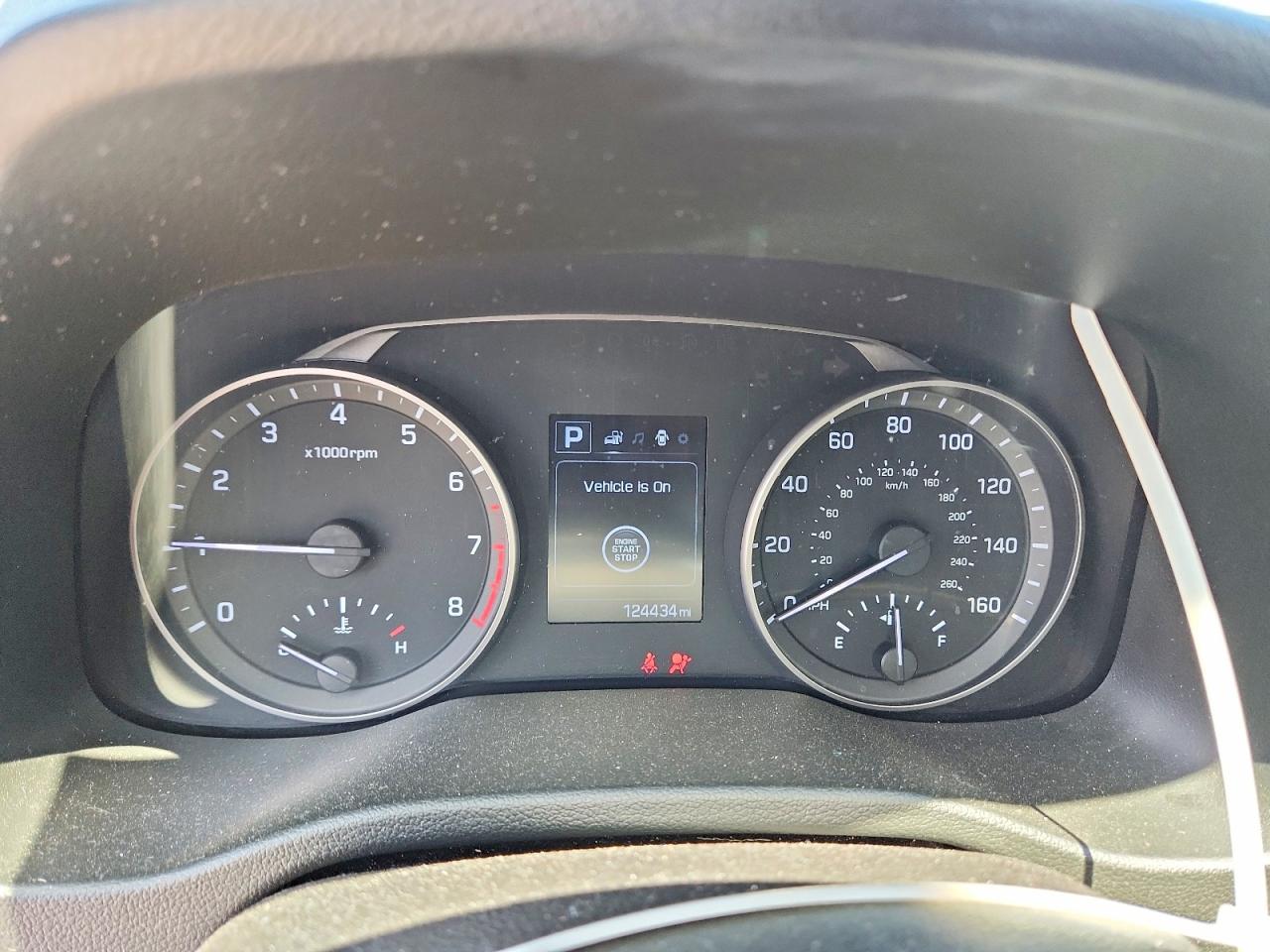 Hyundai ELANTRA Value Edition