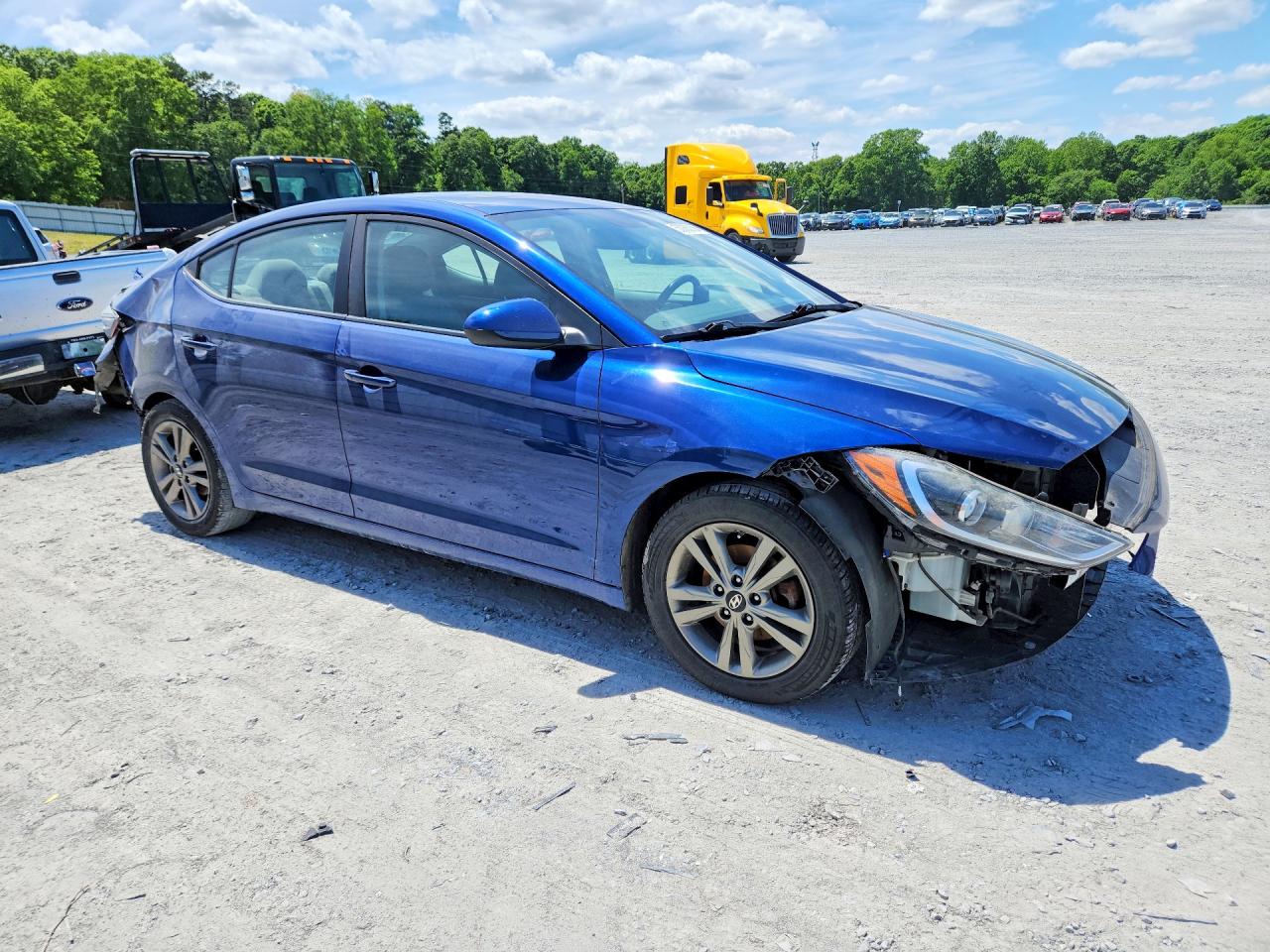 Hyundai ELANTRA Value Edition