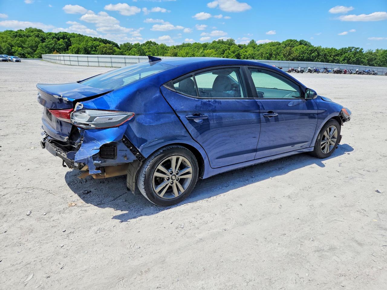 Hyundai ELANTRA Value Edition