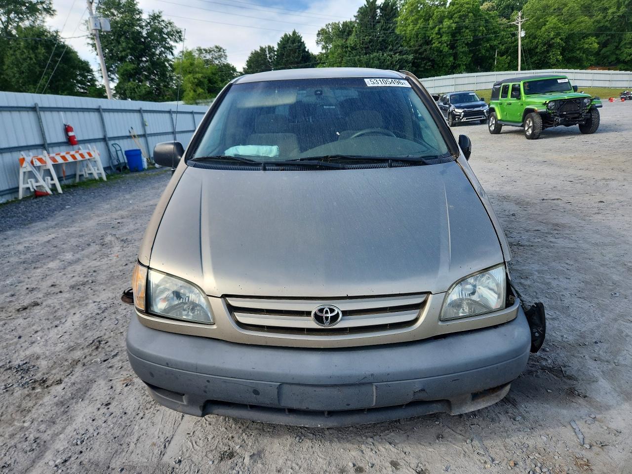 Toyota Sienna Ce