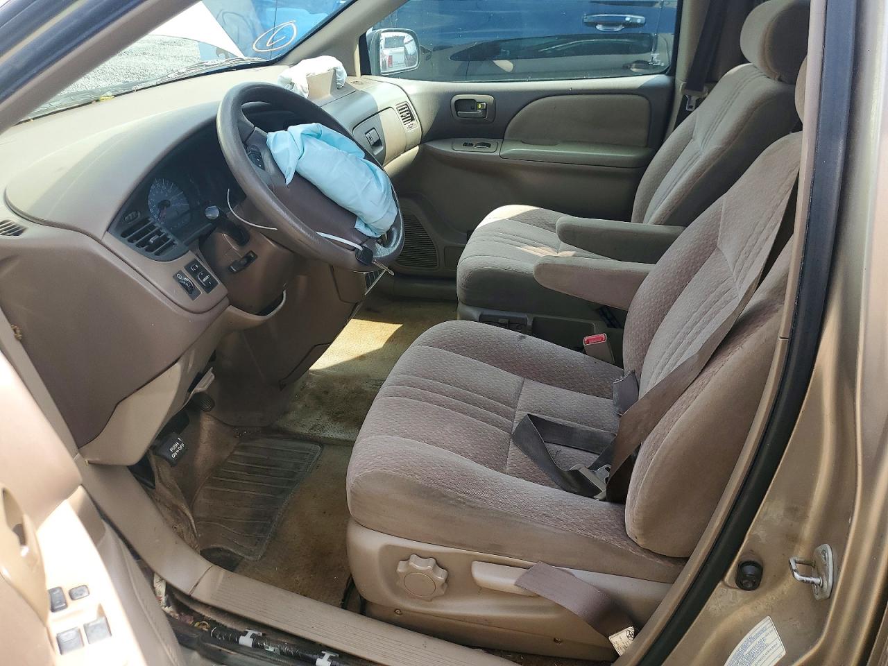 Toyota Sienna Ce