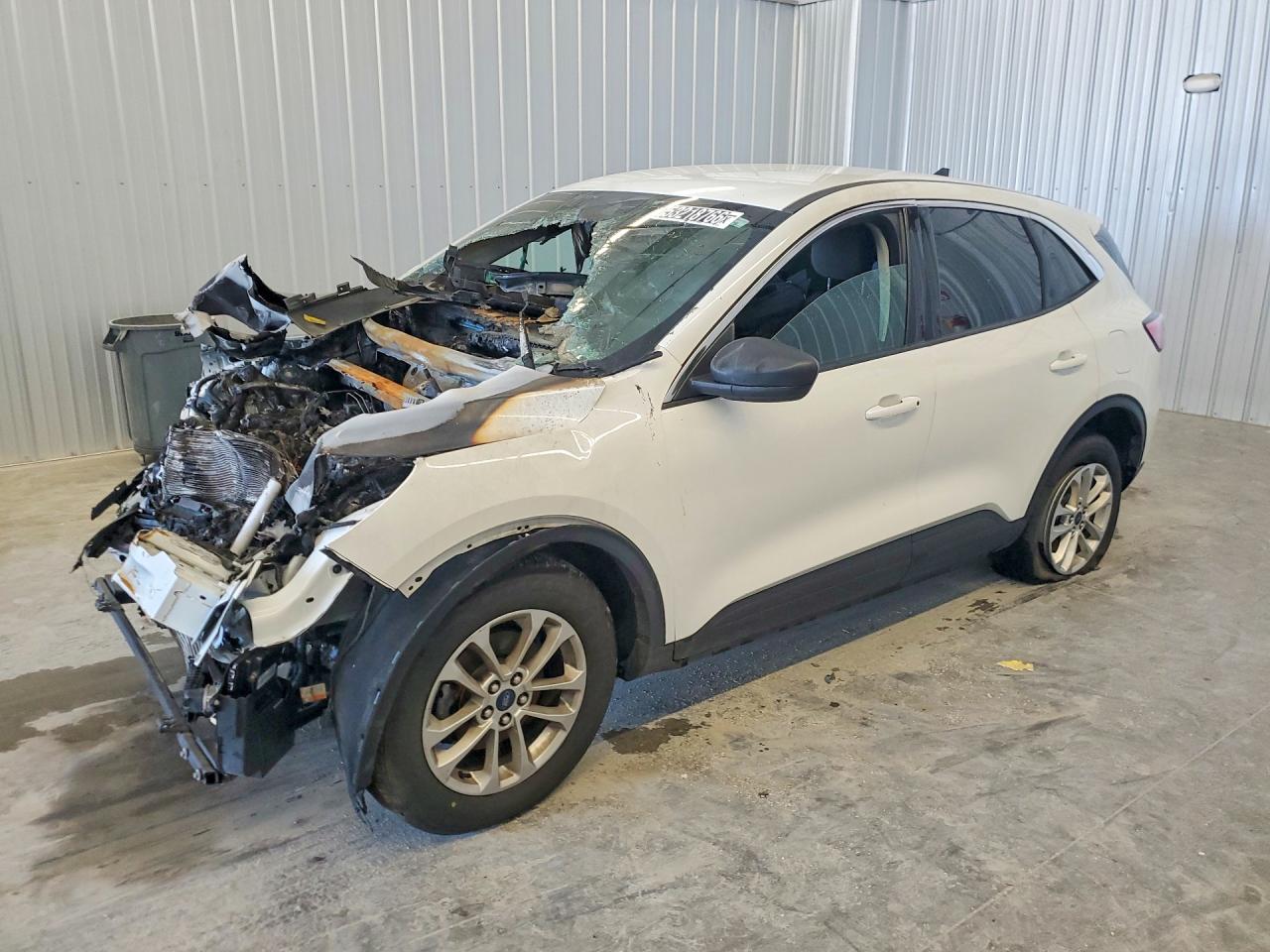 Salvage Ford Escape Image