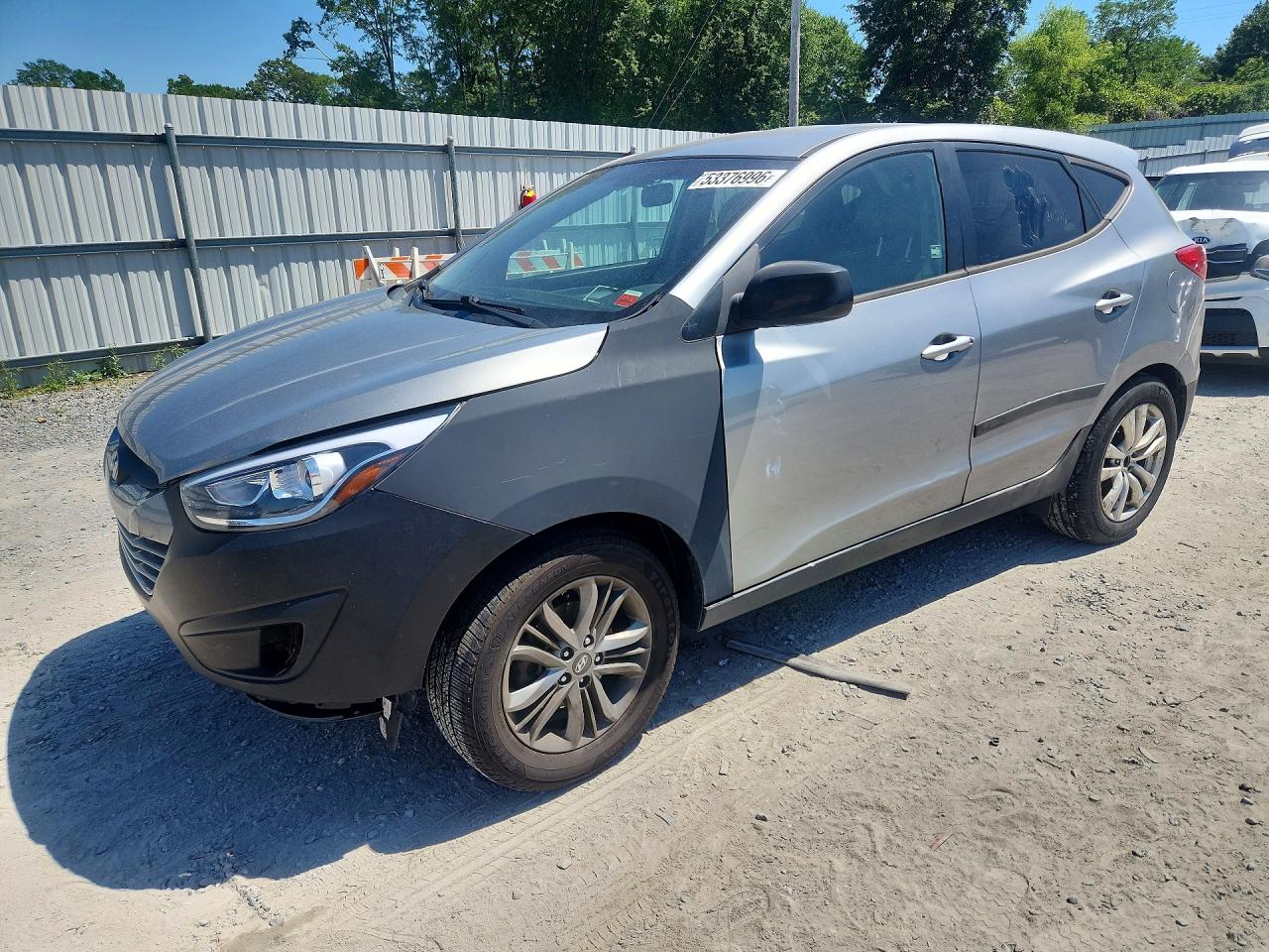 Salvage Hyundai TUCSON Image