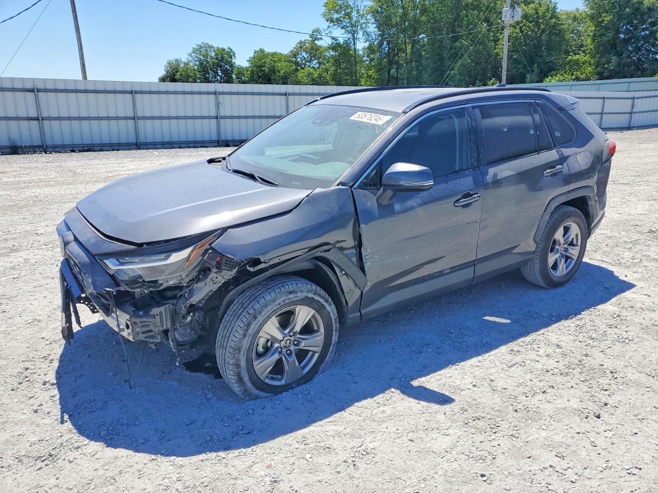 Salvage Toyota RAV4 Image