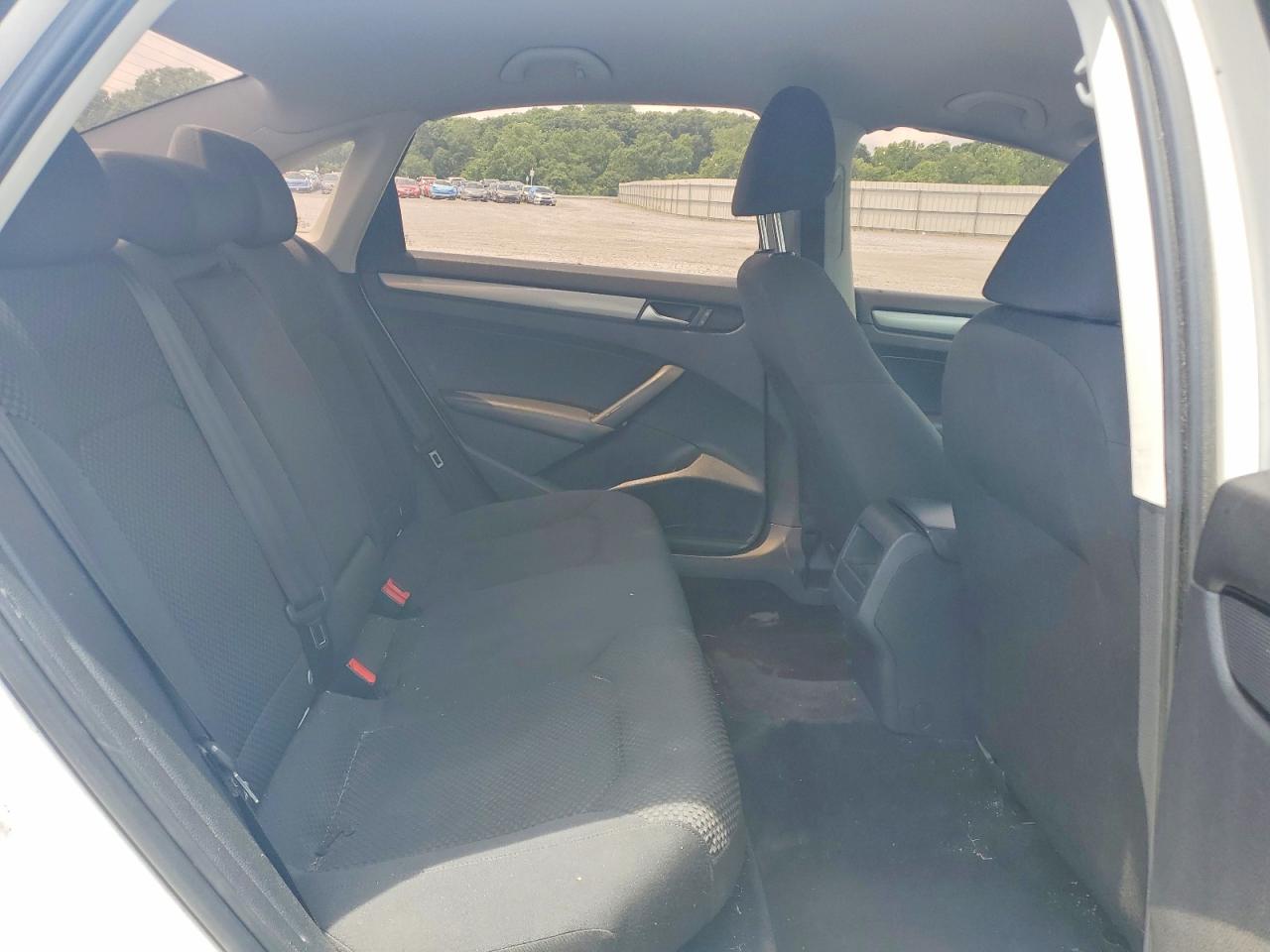 Volkswagen Passat S