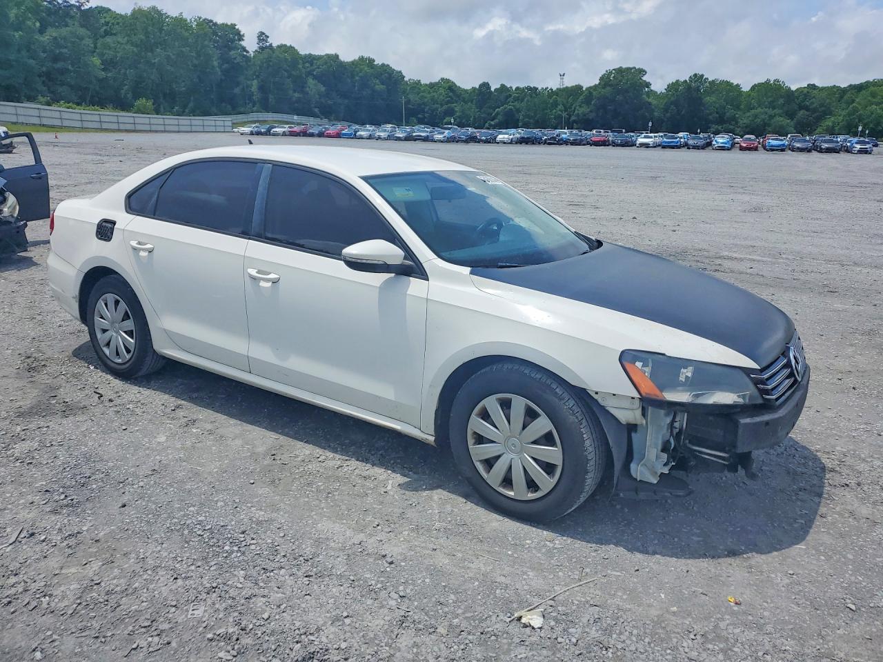 Volkswagen Passat S