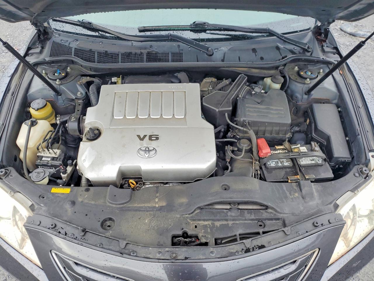 Toyota Camry Xle V6