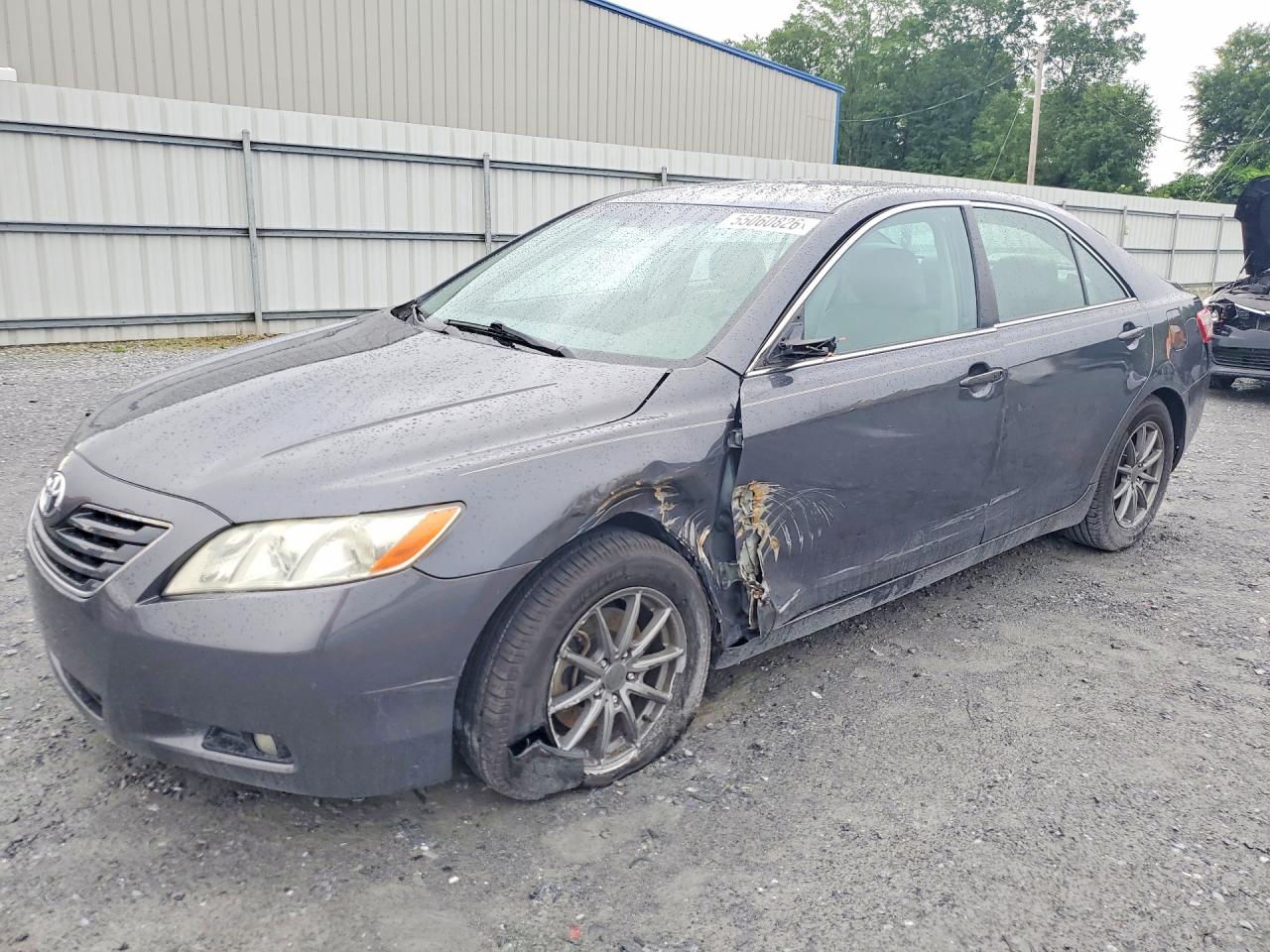 Salvage Toyota Camry Image