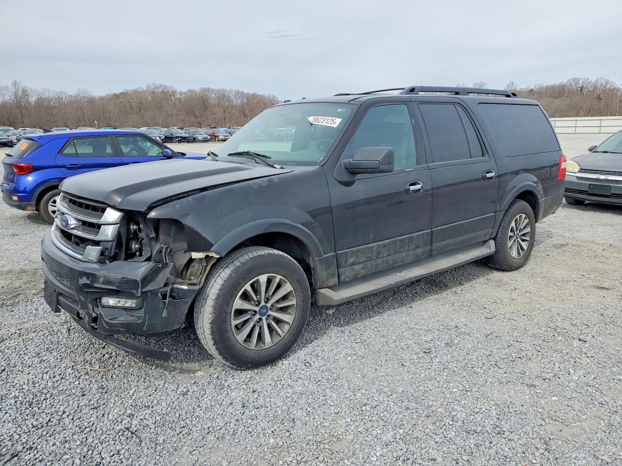 Salvage Ford Expedition Image