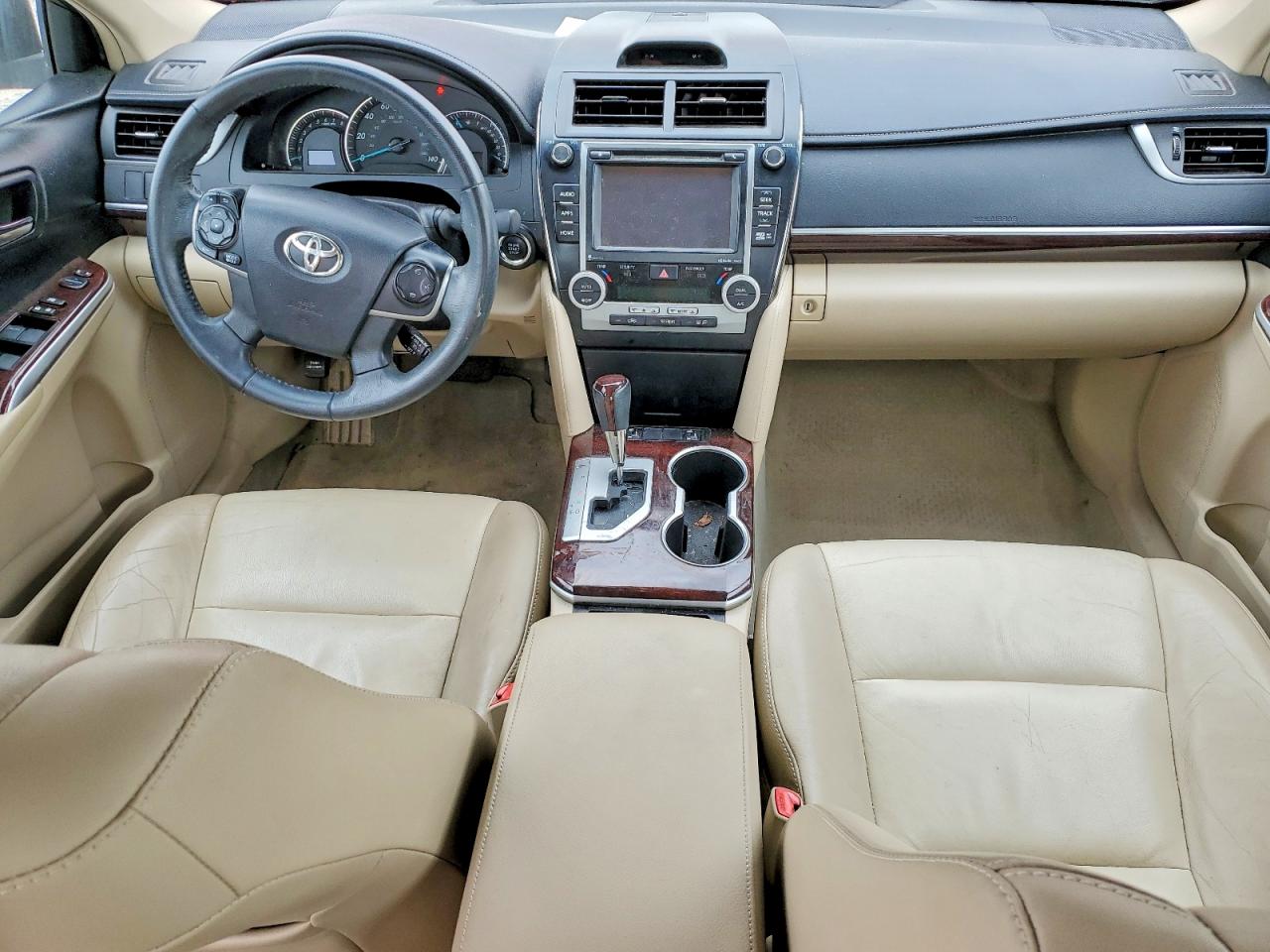 Toyota Camry Xle