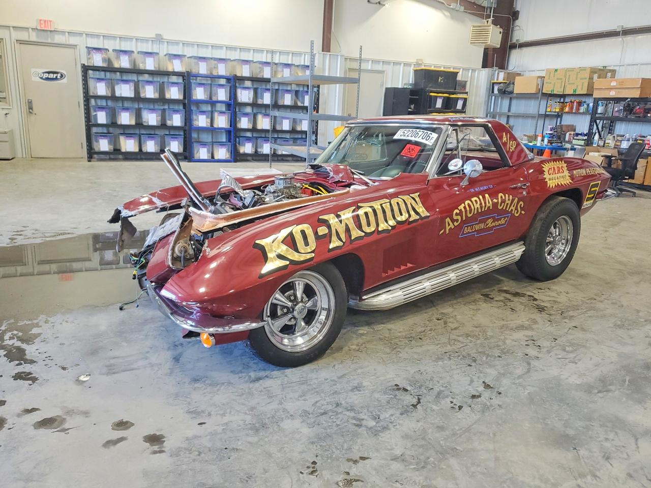 Salvage Chevrolet Corvette Image
