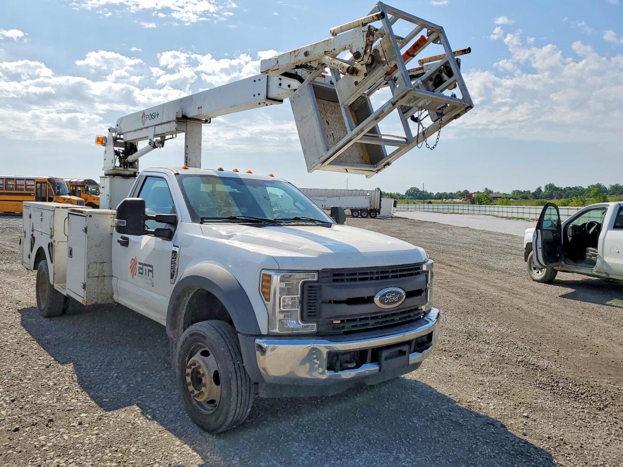 Ford F-550 Super Duty