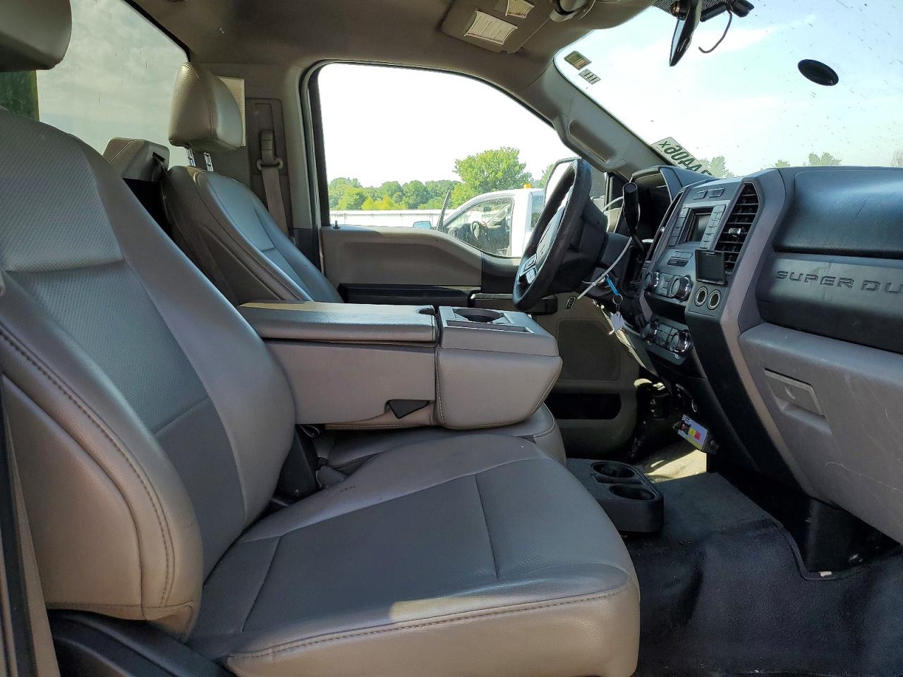 Ford F-550 Super Duty