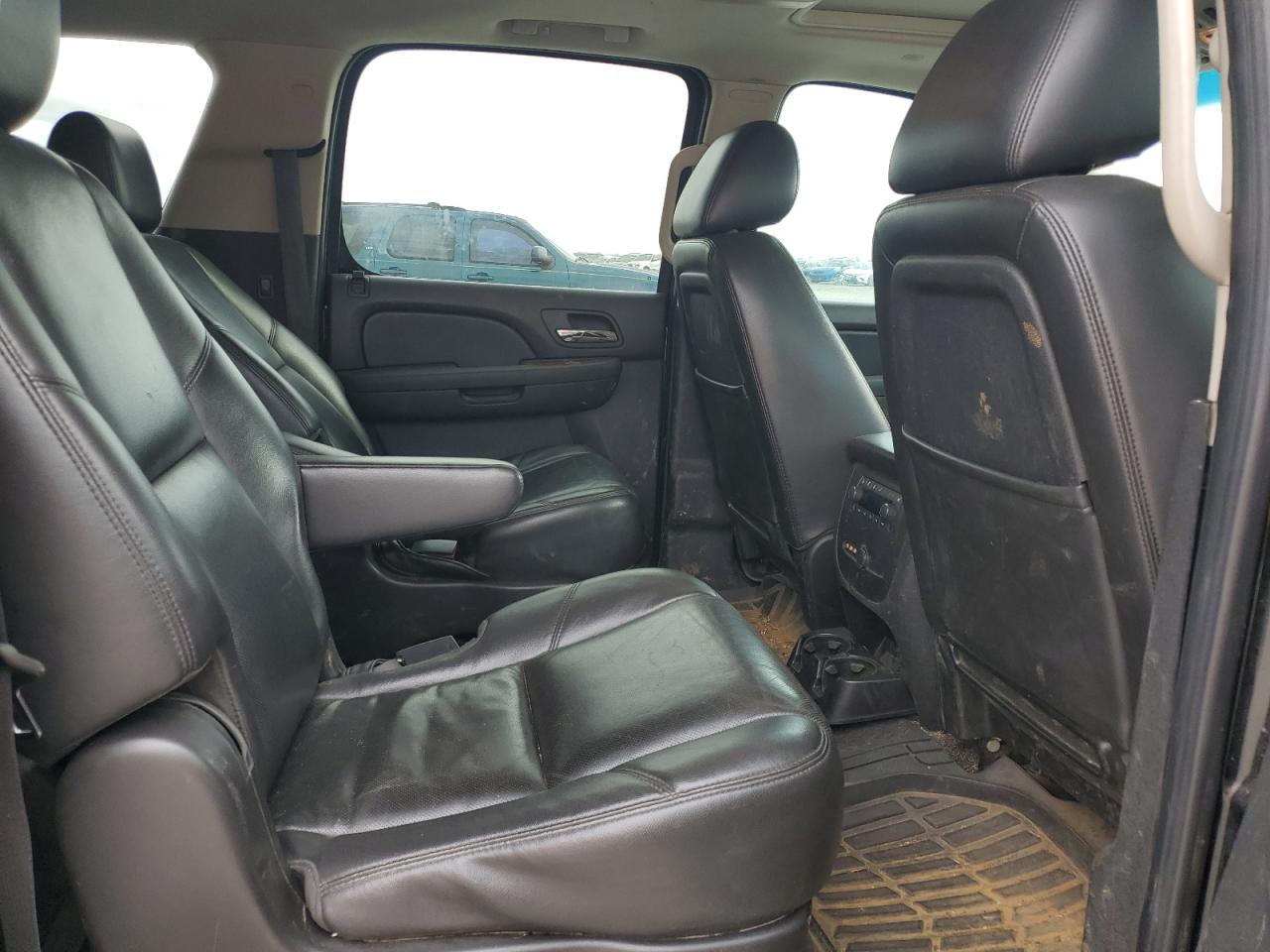 Chevrolet Suburban K1500 Ltz