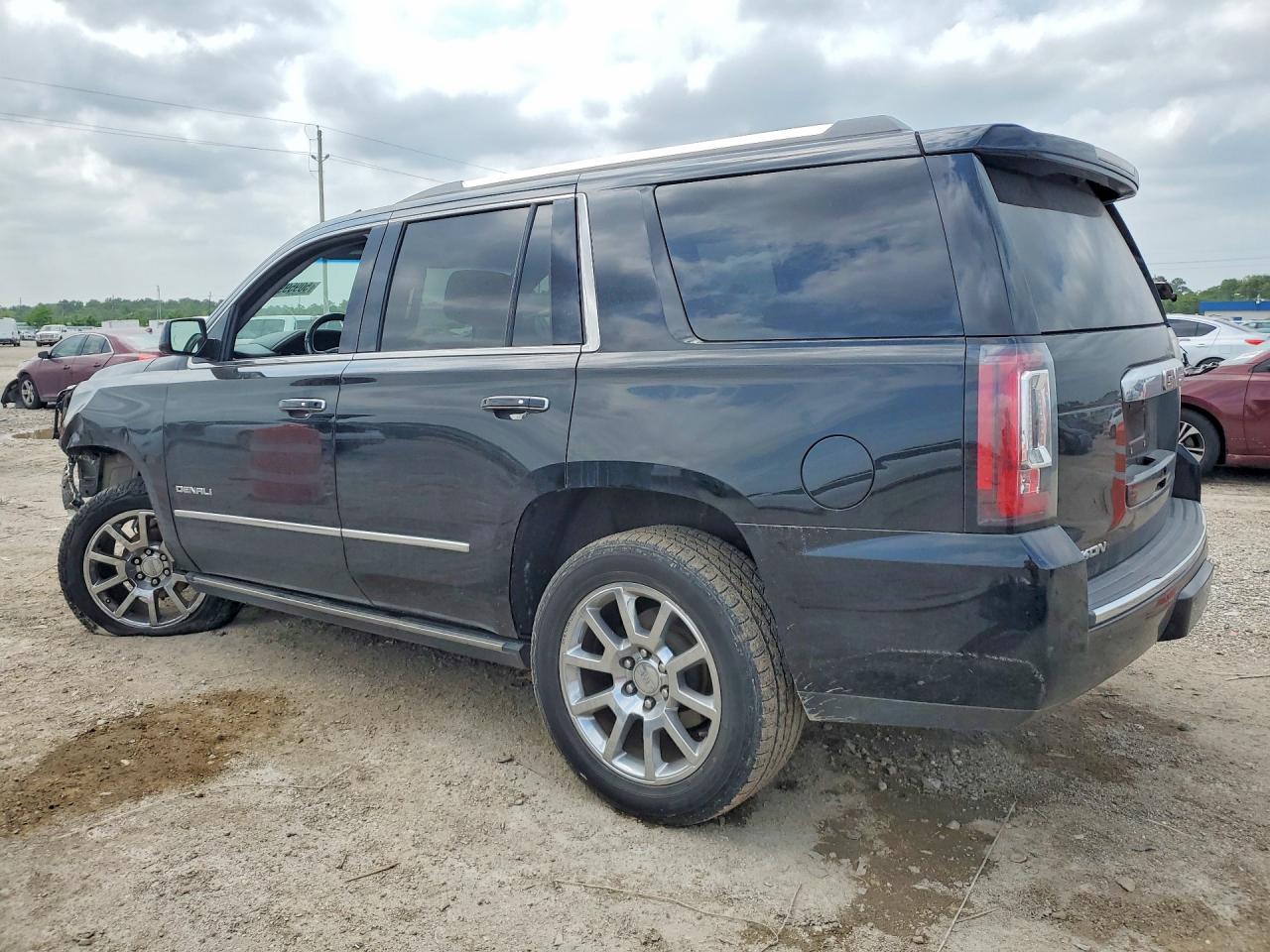 GMC Yukon Denali