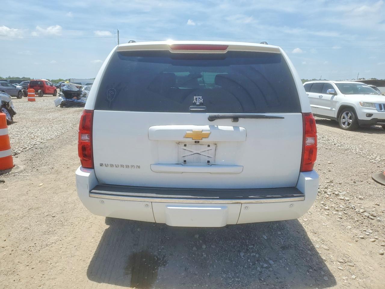 Chevrolet Suburban C1500 Ltz