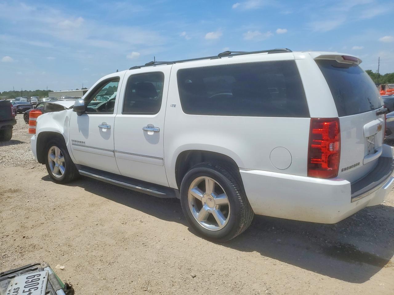 Chevrolet Suburban C1500 Ltz