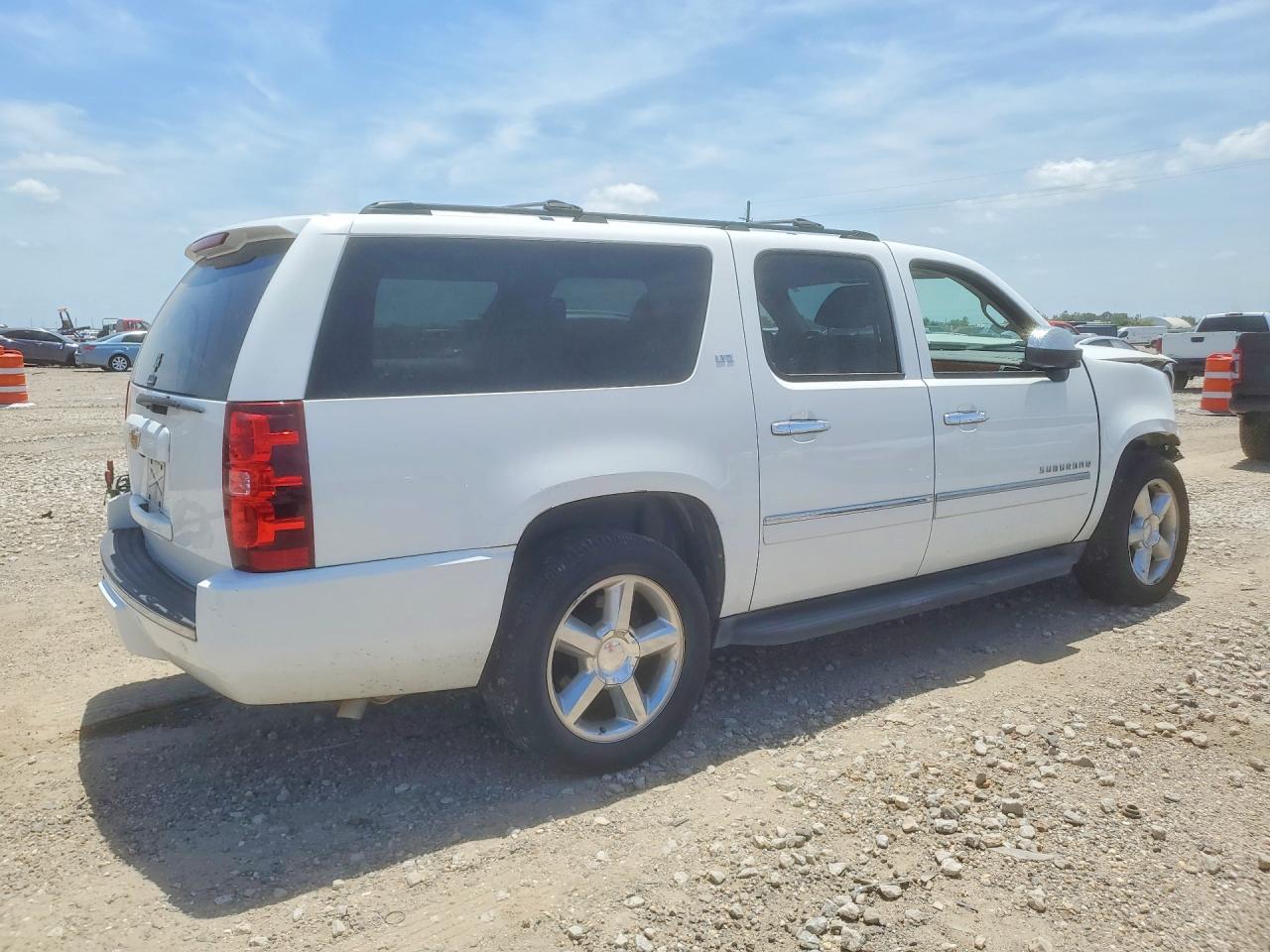 Chevrolet Suburban C1500 Ltz