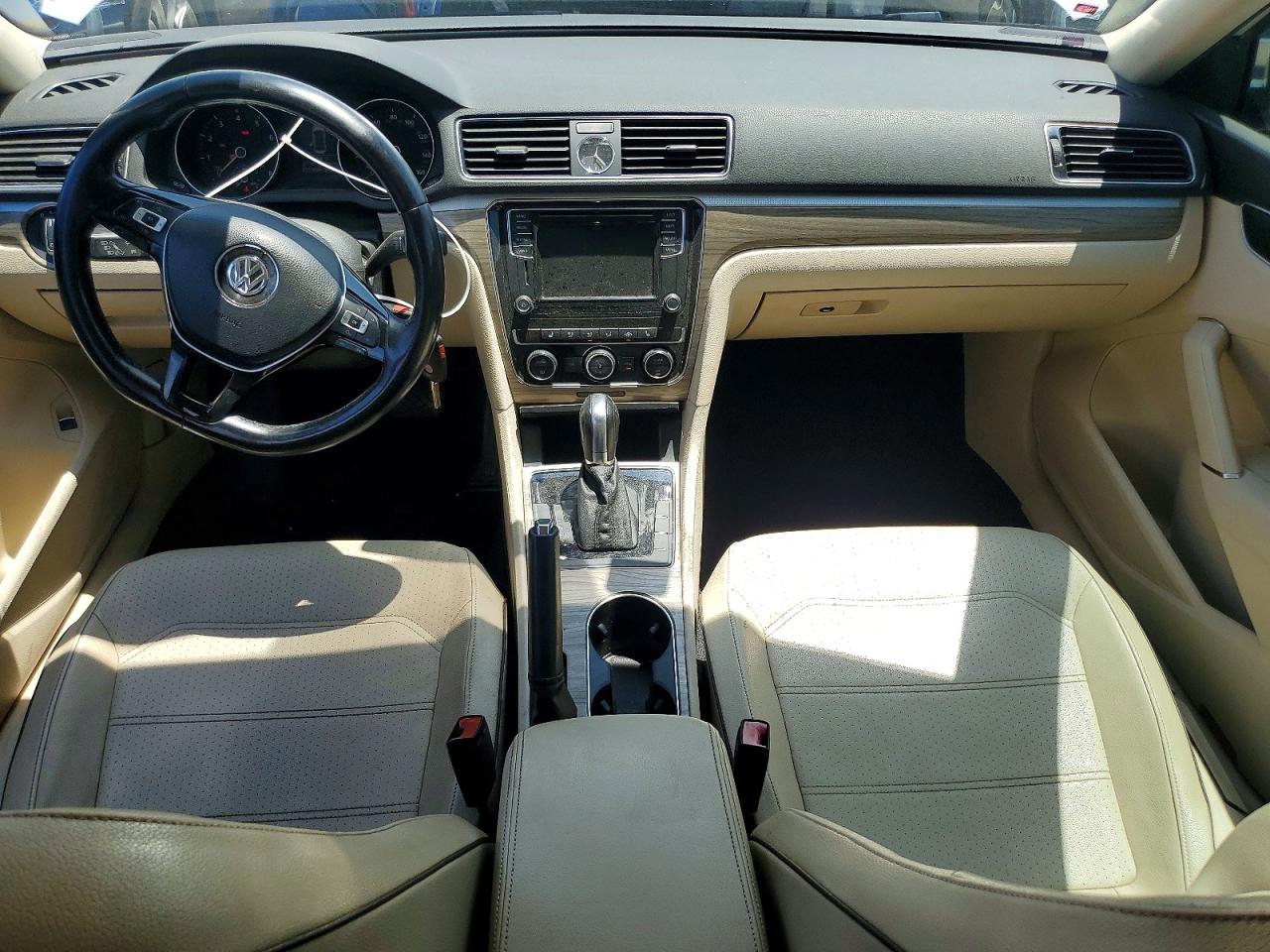 Volkswagen Passat Se