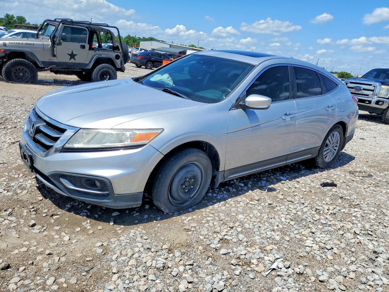 Salvage Honda Crosstour Image